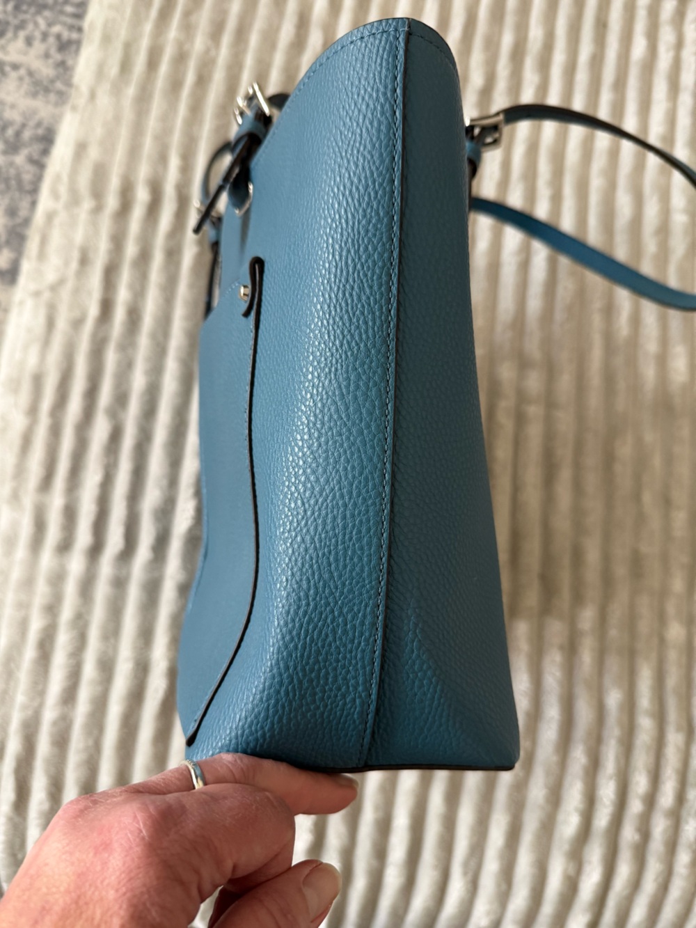 Michael Kors Blue Medium Jet Set Pocket Tote Bag - Picture 5 of 9